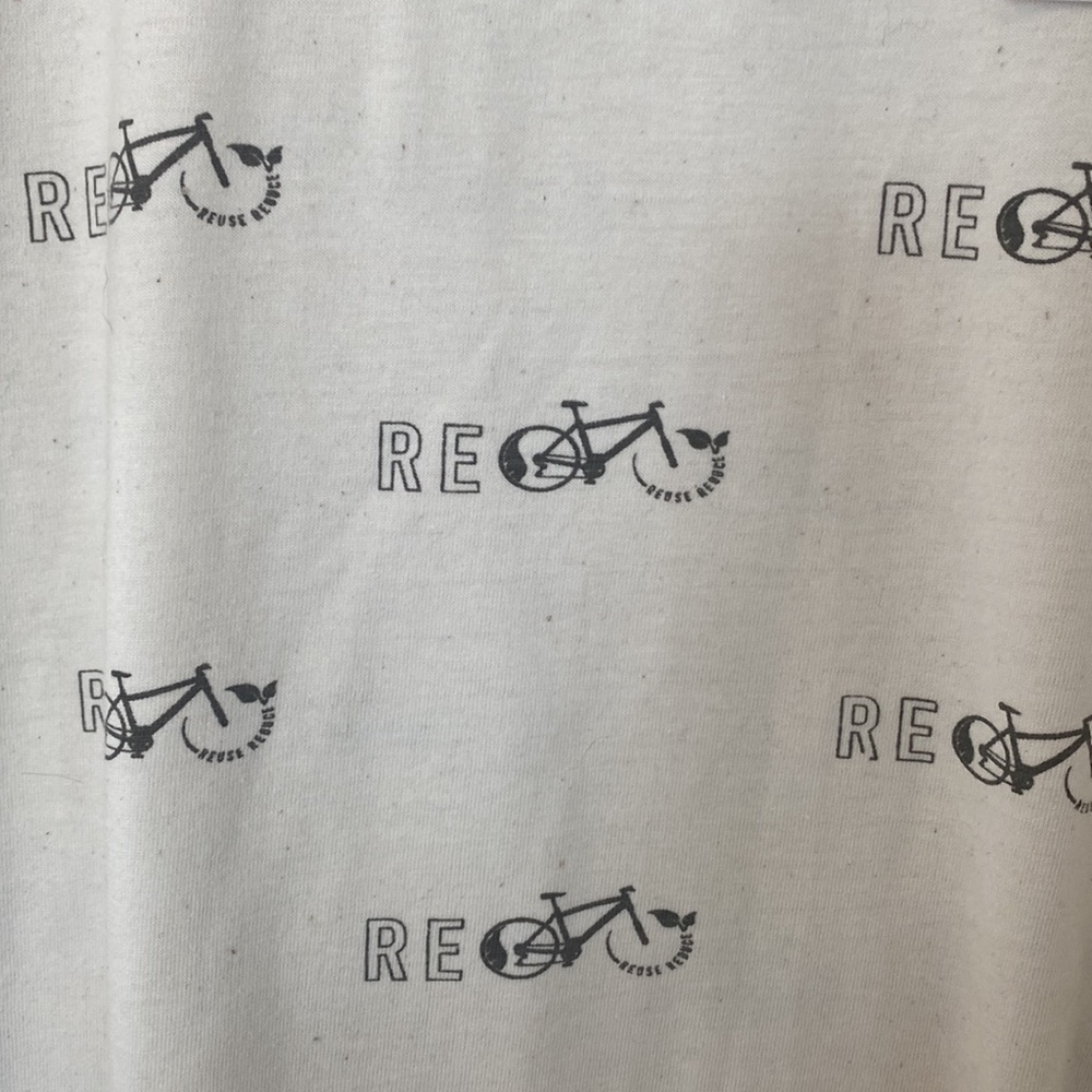 T-SHIRT, NEW WITH TAGS, SMALL - Picture 5 of 7